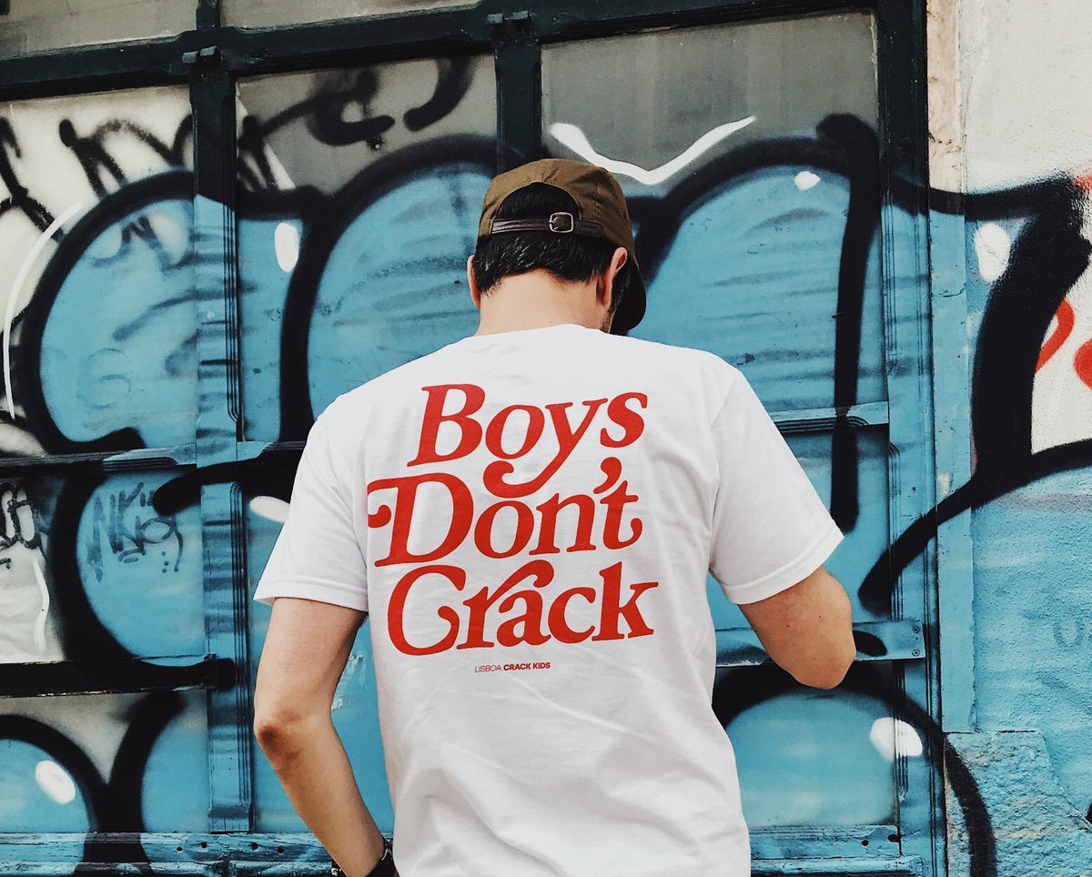 Men's Cracked Design Graphic Tshirt